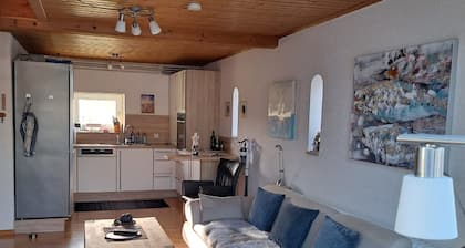 Winne-Hus - Wintergarten, 2 Parkplätze, Garten, WLAN, 2 Bäder, im Dorf