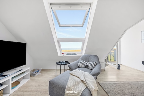 Modern beachfront apartment in Stein with exceptional sea view and terrace