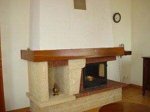 Interior - Charming accommodation in the heart of Corsica - close to Corte and the sea (Altiani)