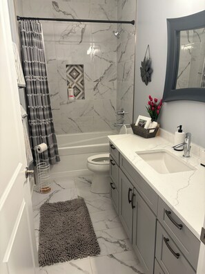 Bathroom - Minutes to Acrisure, two balconies with city views, two car garage (Pittsburgh)