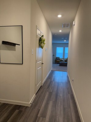 Interior - Serene 3-bedroom house with AC in charming Montgomery (Montgomery)