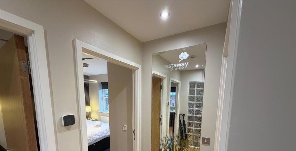2 bedrooms, iron/ironing board, travel cot, free WiFi