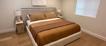 Luxury Coastal Malibu Retreat + Free Parking!