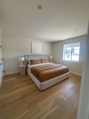 1 chambre, bureau, fer et planche à repasser, Wi-Fi