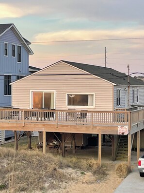 Exterior - Rustic, charming beach house straight out of Old Kitty Hawk.  Ocean views (Kitty Hawk)