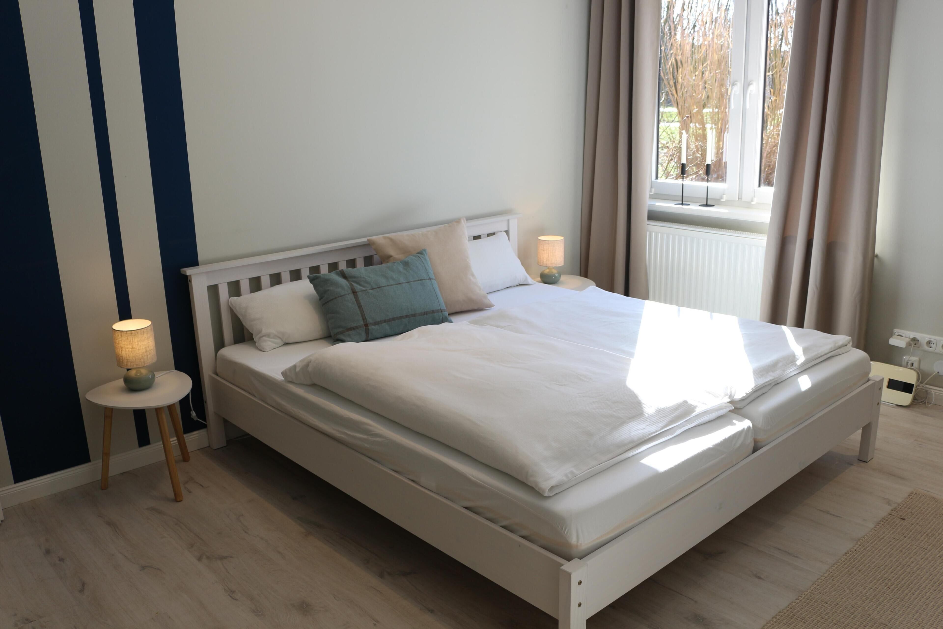 3 chambres, fer et planche à repasser, lit parapluie, Wi-Fi gratuit