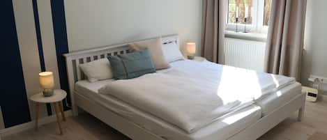 3 bedrooms, iron/ironing board, travel cot, free WiFi