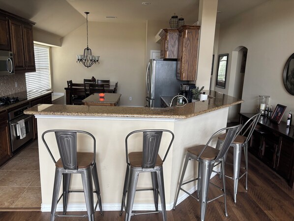 Microwave, oven, stovetop, dishwasher
