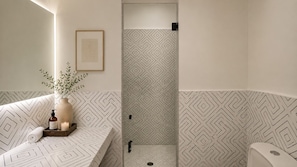 Shower, hair dryer, towels, soap - Panoramic paradise with private pool and views of the Bay and Romantic Zone (Puerto Vallarta)