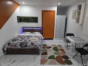 Room - Vrbo Property (Bourgoin-Jallieu)