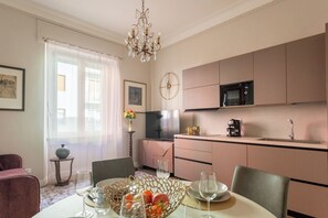 Dining - Piano Suite (Pisa)