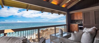 Oceanfront 3BR Kona Penthouse - Stunning Views - A/C - 3 Pools - Sleeps 8