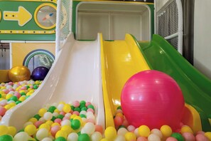 Children’s area - Tranquil Room with Pool and Direct Beach Access | Balcony for Lazy Afternoons (Zanzibar)