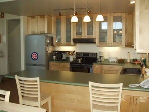 Private kitchen - Gorgeous Vallecito Lake House (Bayfield)