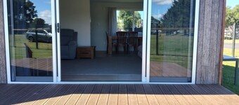 Cosy 3 Bedroom House Linen & Towels supplied
Max people 6