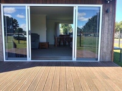 Cosy 3 Bedroom House Linen & Towels supplied
Max people 6