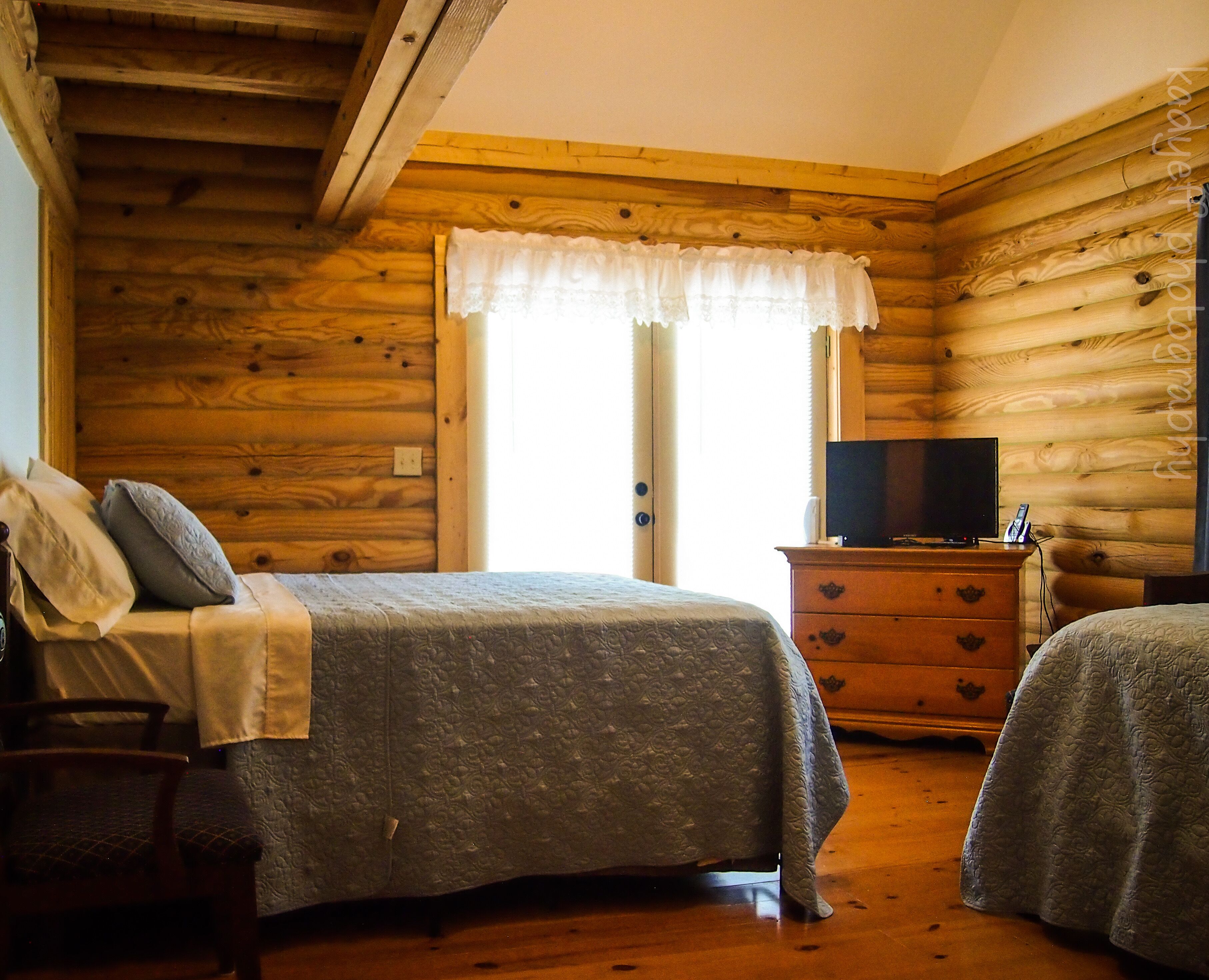 6 bedrooms, iron/ironing board, free WiFi, bed sheets