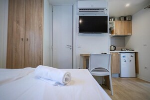 Casa móvil, vistas al jardín | Interior