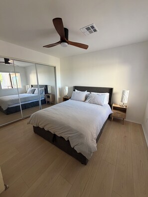 2 Schlafzimmer, Bügeleisen/Bügelbrett, kostenloses WLAN, Bettwäsche