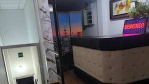 ห้องพัก, วิวเมือง | ล็อบบี้