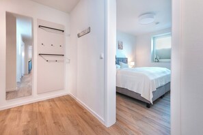2 Schlafzimmer, Reisekinderbett, kostenloses WLAN, Bettwäsche