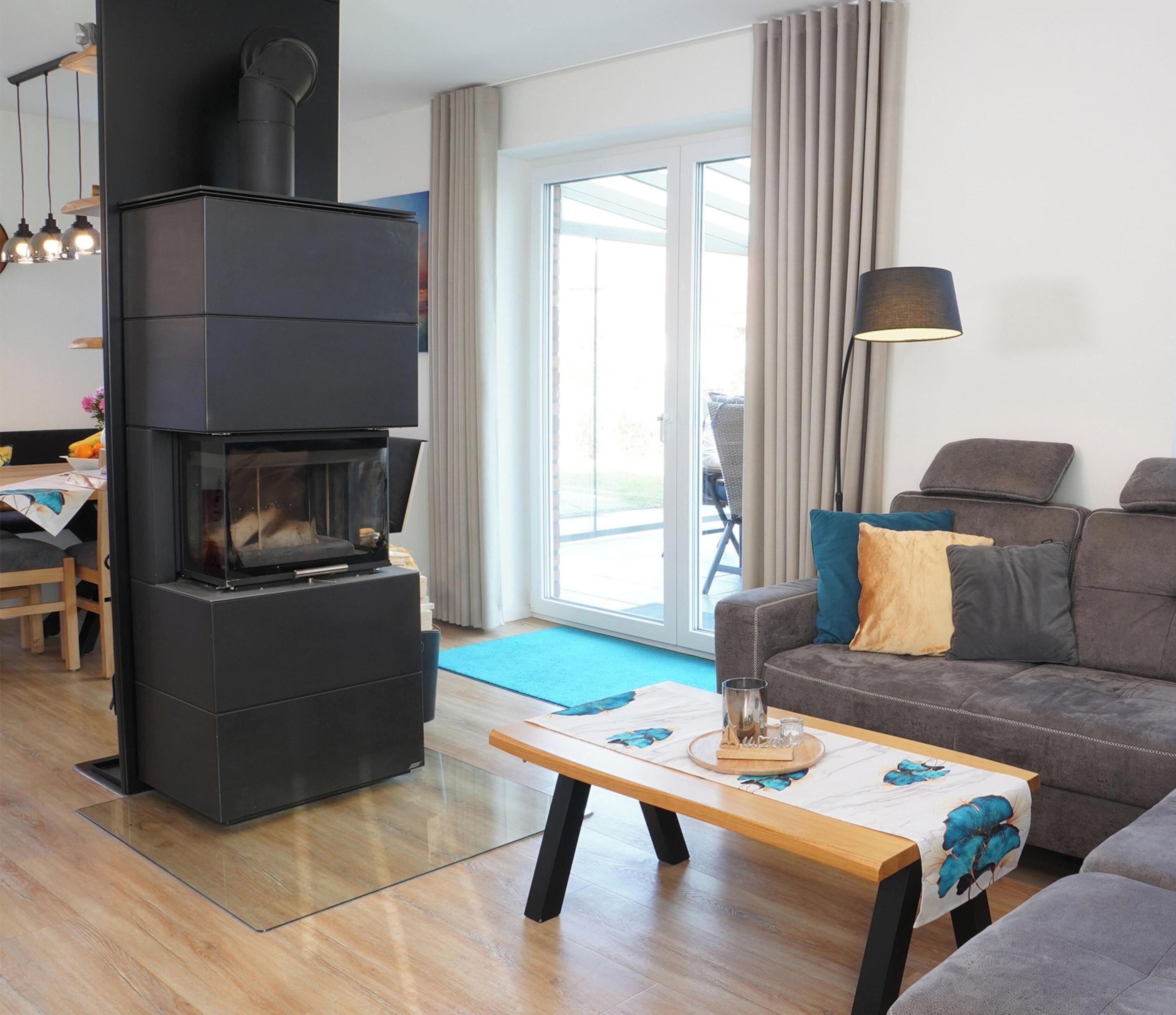 TV, fireplace, books, stereo