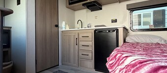 Clean NEW recreational vehicle HAS AC, off 200!