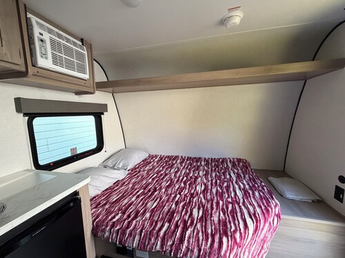 Clean NEW recreational vehicle HAS AC, off 200!