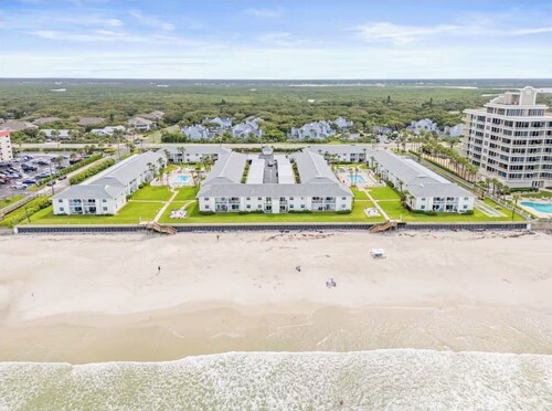 SAND & SEA BEACH RETREAT 