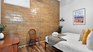 2 Schlafzimmer, BĂŒgeleisen/BĂŒgelbrett, WLAN, BettwĂ€sche