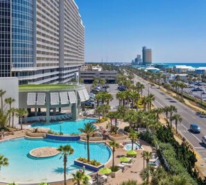 Pool - Relaxing 2-bedroom resort in marvelous Panama City Beach (Panama City Beach)