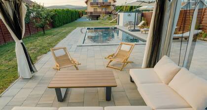 Slavonian home with pool, jacuzzi, barbecue and family fun