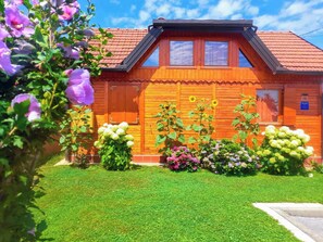 Exterior detail - Wooden retreat with pool and jacuzzi in peaceful countryside. (Zasadbreg)