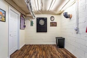 Interior - The Fairway Lodge Game Room Fire Pit Tee Tim (Lake Ariel)