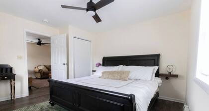 Art House 3 Beds Close to Warner Theater