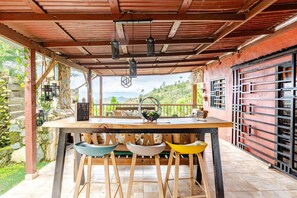 Outdoor dining - Casa Escondida Constanza  (Constanza)