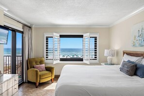 2 bedrooms, free WiFi, bed sheets - Emerald Towers Gulffront • Boho Chic w/ Balcony (Destin)