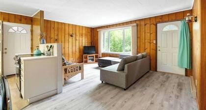 Mareyz is an All Season, cozy, modern, comfortable, peaceful & relaxing home.