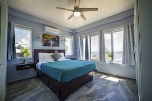 4 bedrooms, WiFi, bed sheets - Villa Armoniosa - Stunning 4BR Beachfront Villa w/ Pool & Ocean Views (Placencia)