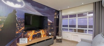 The Geek Place – Steps from the Beach! Pop Culture Themed Condo