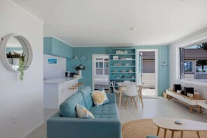 TV, stereo, offices