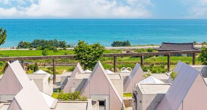 Yeongdeok Dalto Poolvilla Glamping