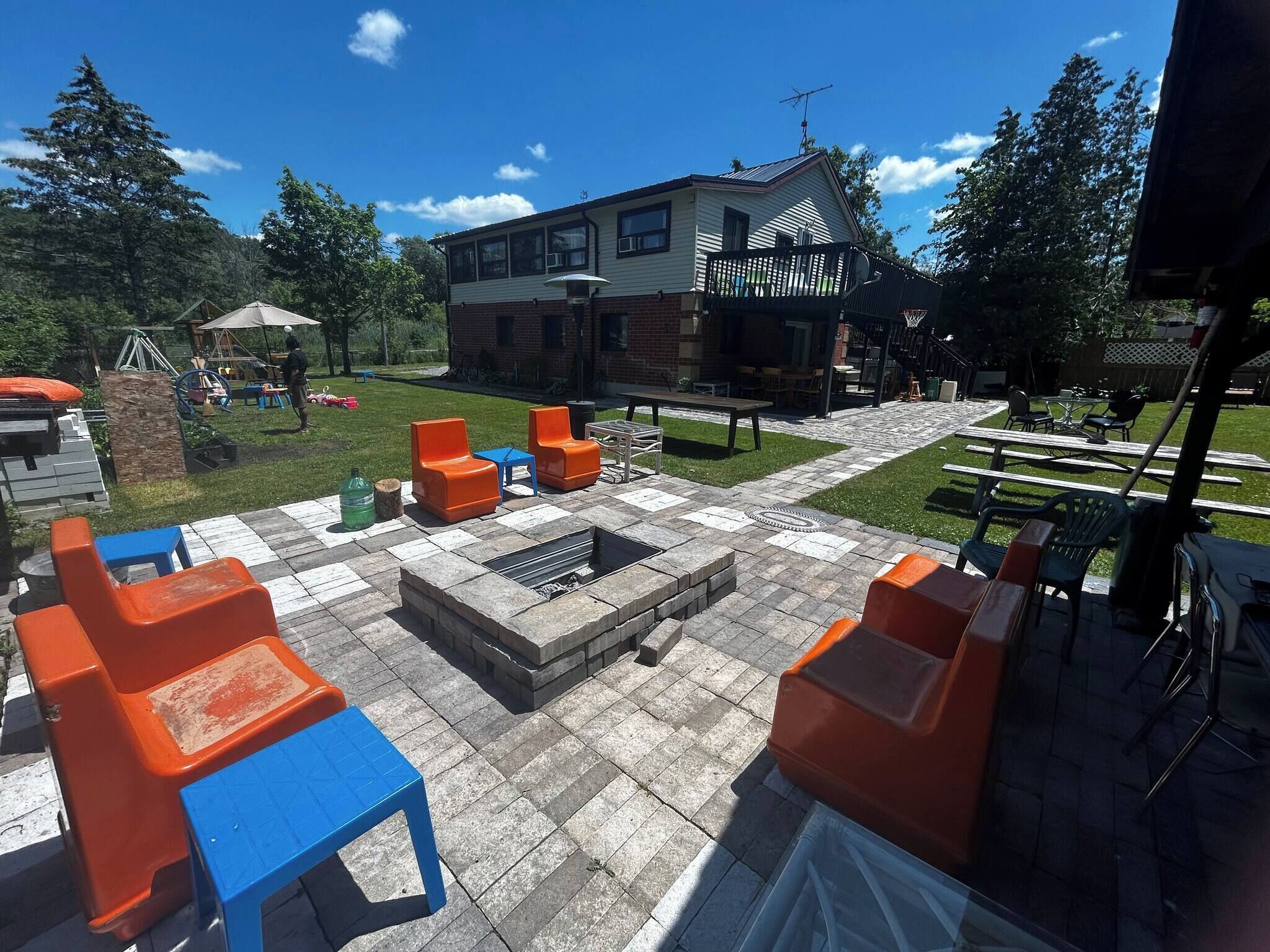 House, 5 Bedrooms, Smoking, Balcony | Outdoor dining