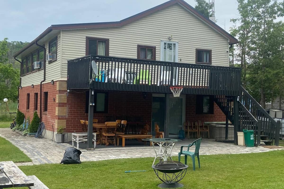 House, 5 Bedrooms, Smoking, Balcony | Exterior