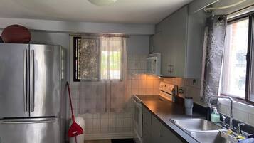 House, 5 Bedrooms, Smoking, Balcony | Interior