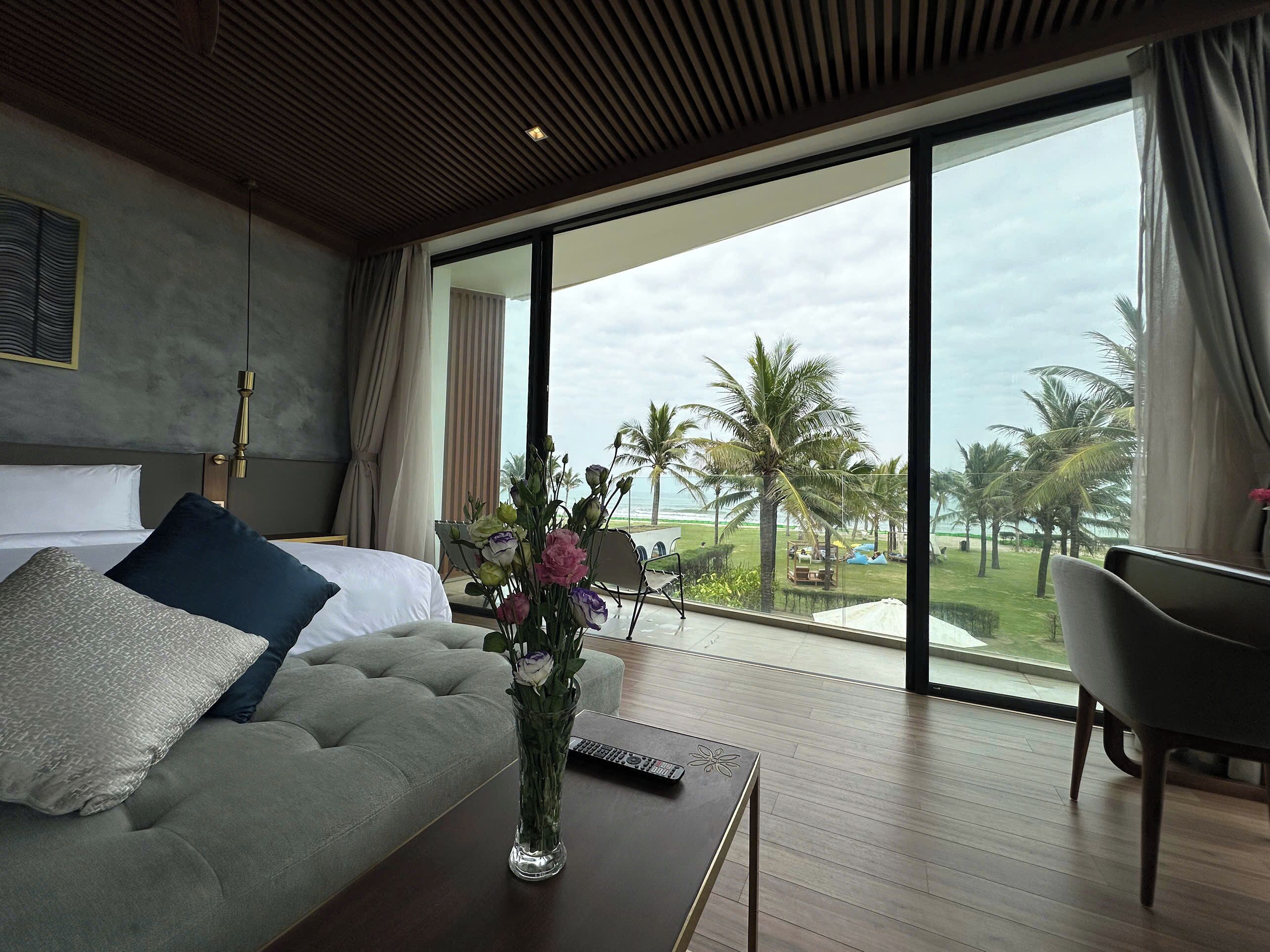 Villa, privat basseng, strandutsikt