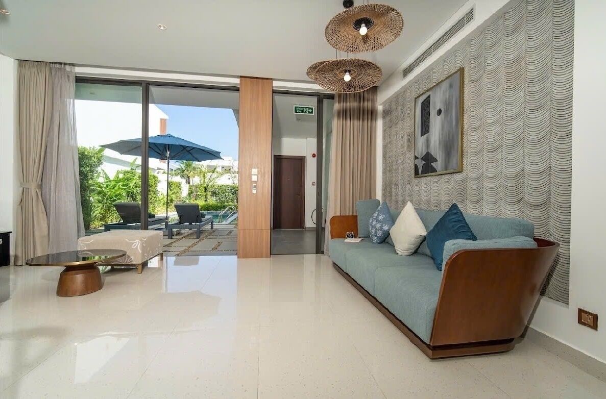 Villa, Private Pool, Garden View | Living area