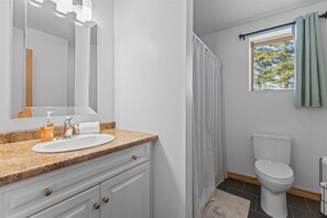 Bathroom - Centrally Located, Renovated 4BR Stowe Getaway! (Stowe)