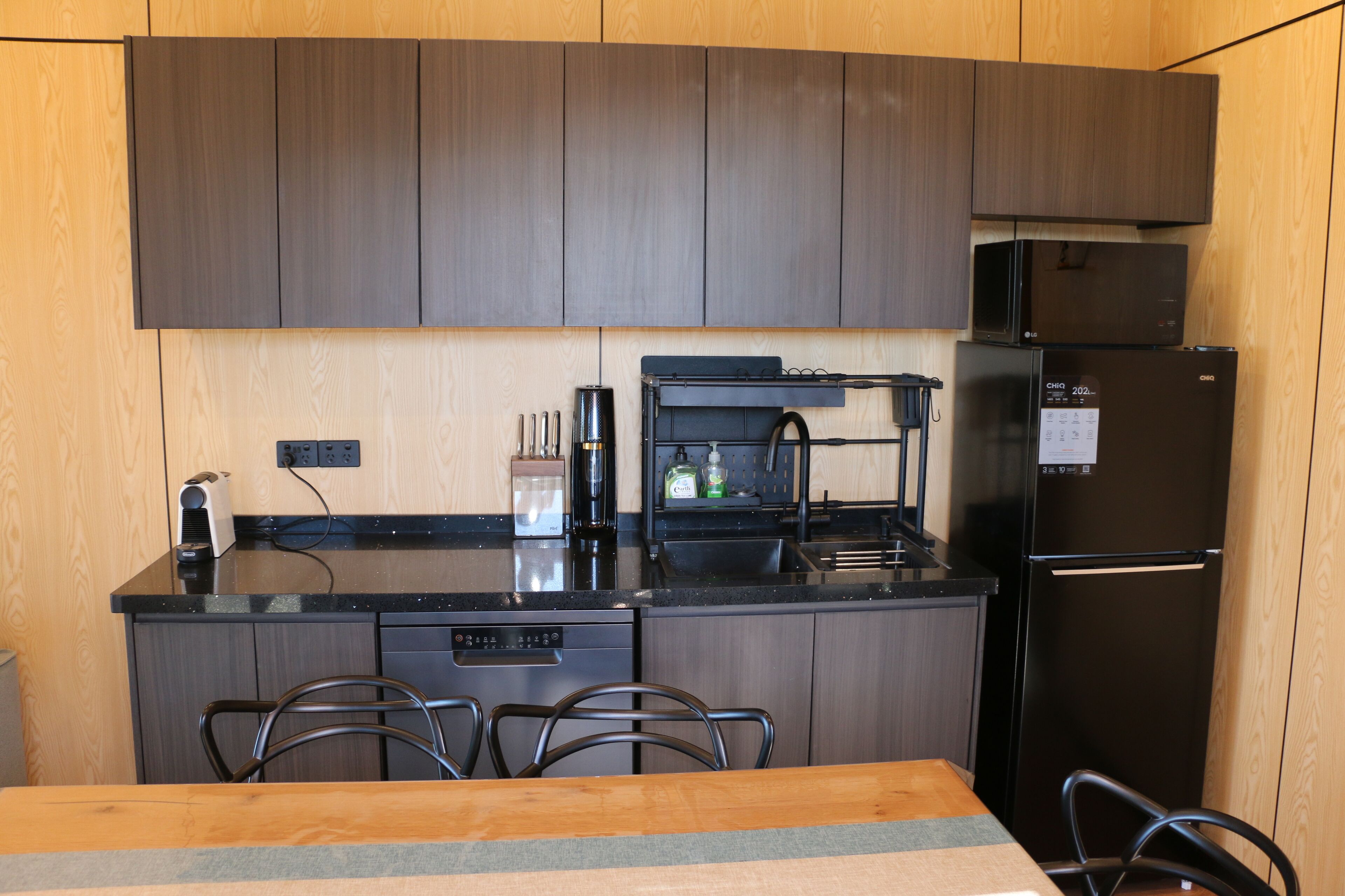 Fridge, microwave, dishwasher, coffee/tea maker