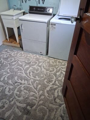 Interior - Cozy house, perfect location to explore Central NL and all it has to offer!!! (Glenwood)